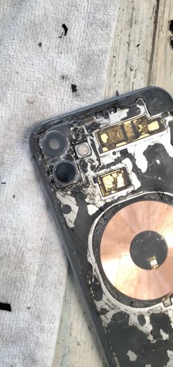 iPhone 11 shattered back