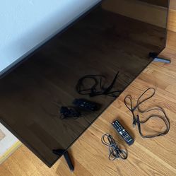 SAMSUNG 50-inch TU-7000 Series Class Smart TV | Crystal UHD - 4K HDR - with Alexa Built-in | UN50TU7000FXZA, 2020 Model