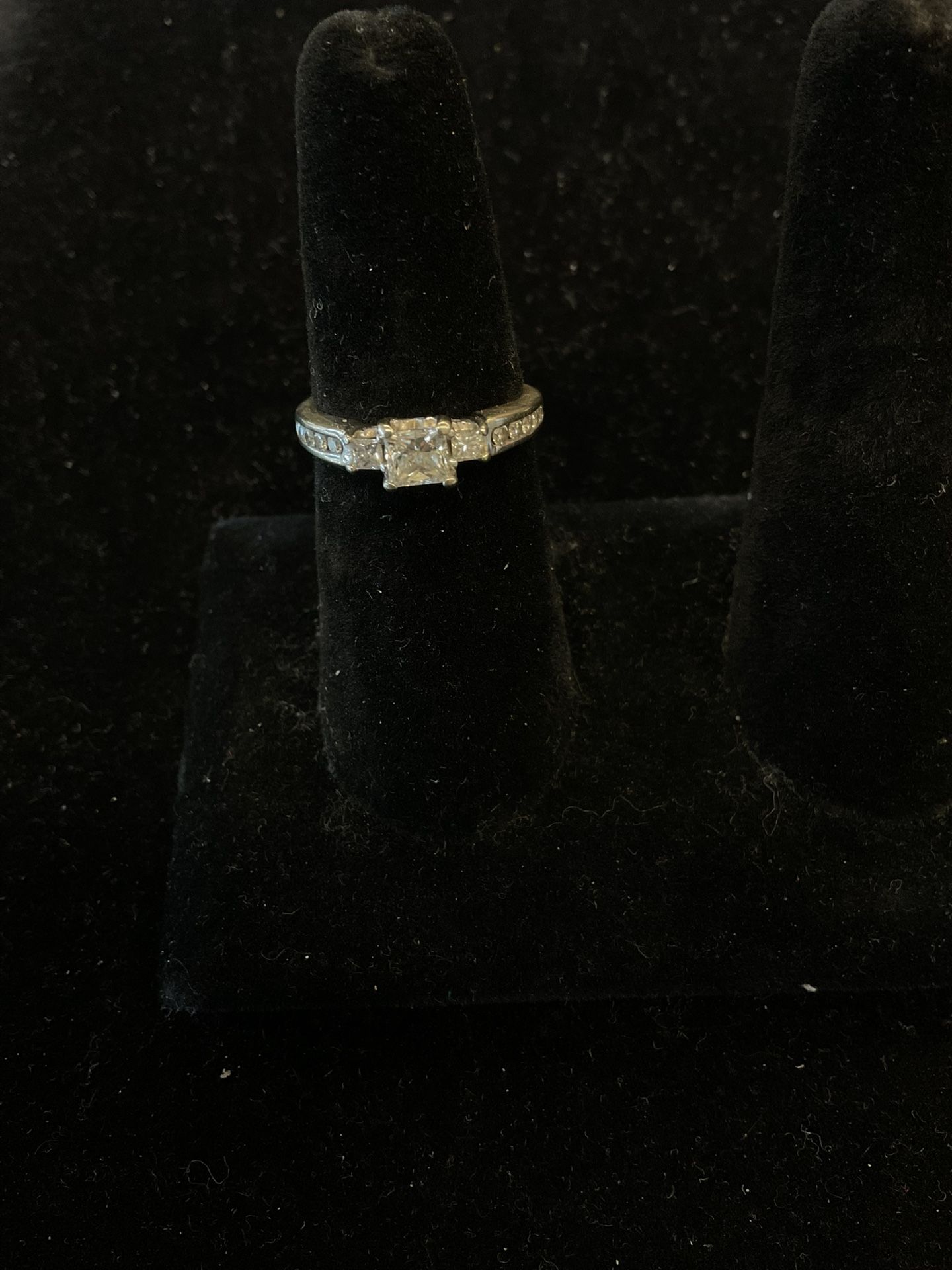 14k Engagement Ring With Princess Cut Diamond 34642-1