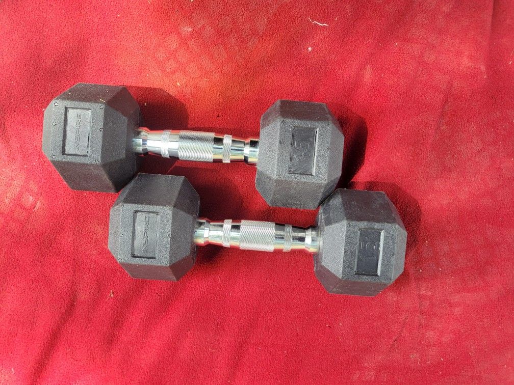 SET OF 15LB RUBBER COATED HEXHEAD DUMBBELLS
TOTAL 30LB
11525 S HALSTED DUNKINDONUTS/7111.S WESTERN WALGREENS
35$ CASH ONLY AS IS