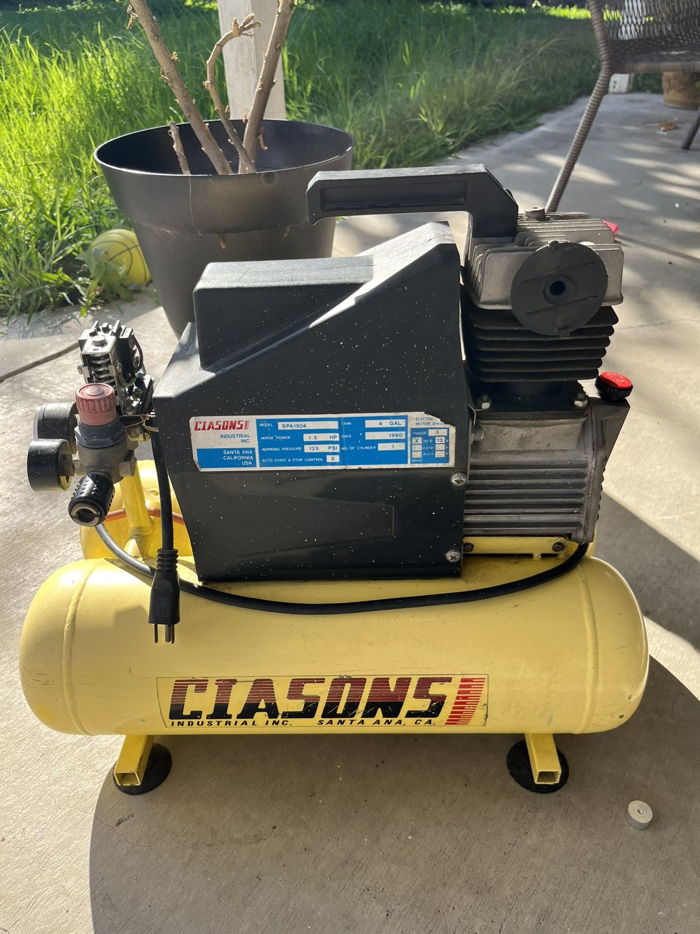 4 Gallon Air Compressor
