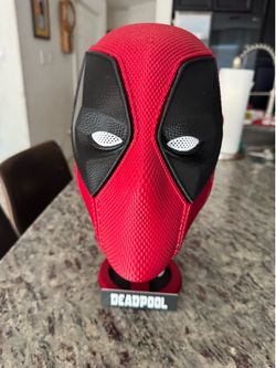 Deadpool 3d printed wearable mask + stand