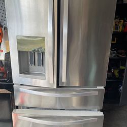 Appliances Stove And Fridge 