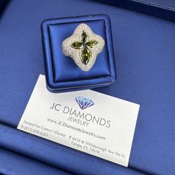 Ring Cross Diamonds 💎 And Green Stone 