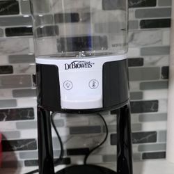 Dr. Brown's Insta-Prep Warm Water Dispenser- LIKE NEW!!