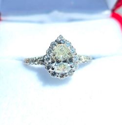 14K GOLD 100% NATURAL DIAMONDS RING 1 1/2 caratTW. Gorgeous!