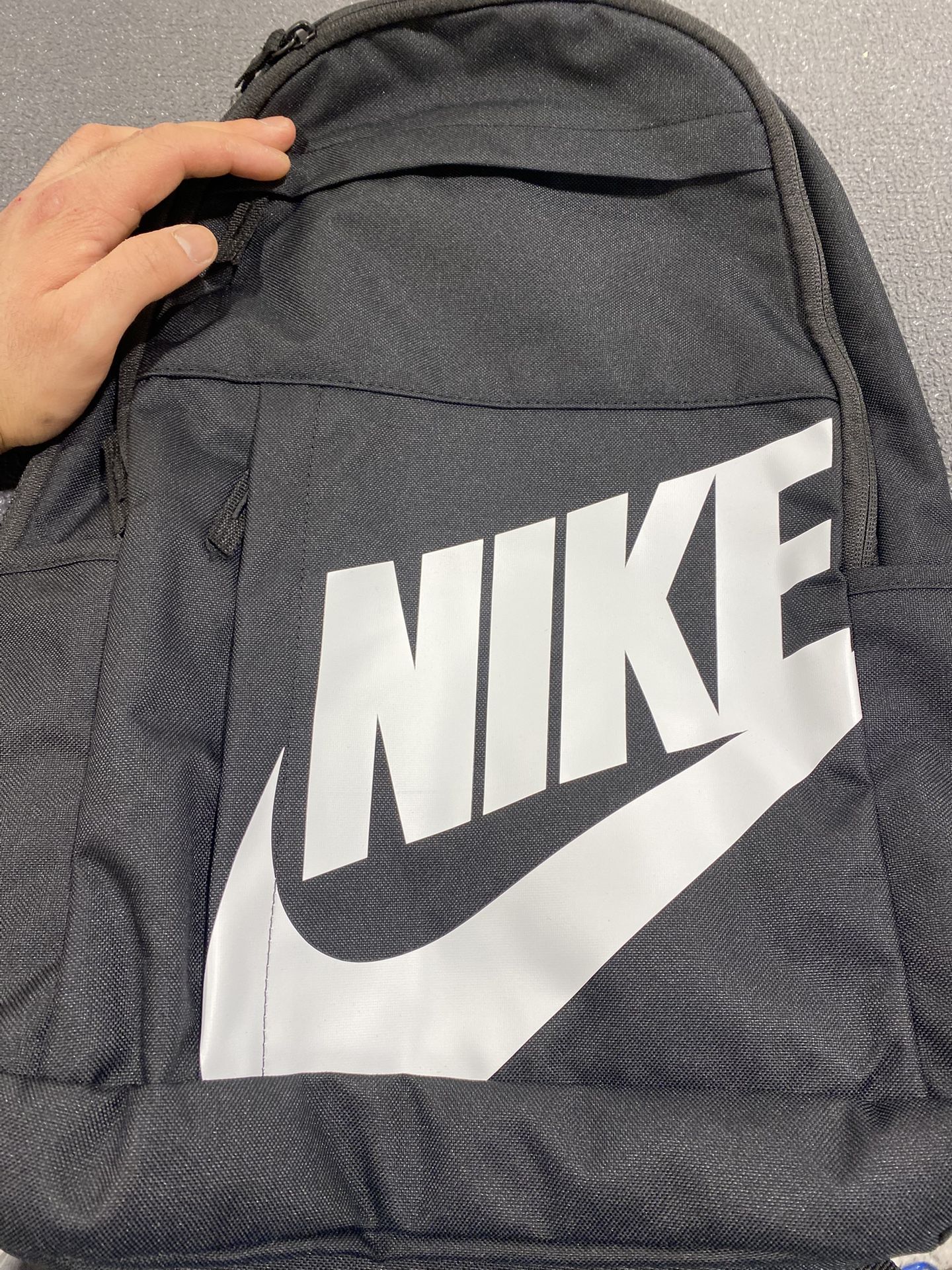 L Nike backpack 