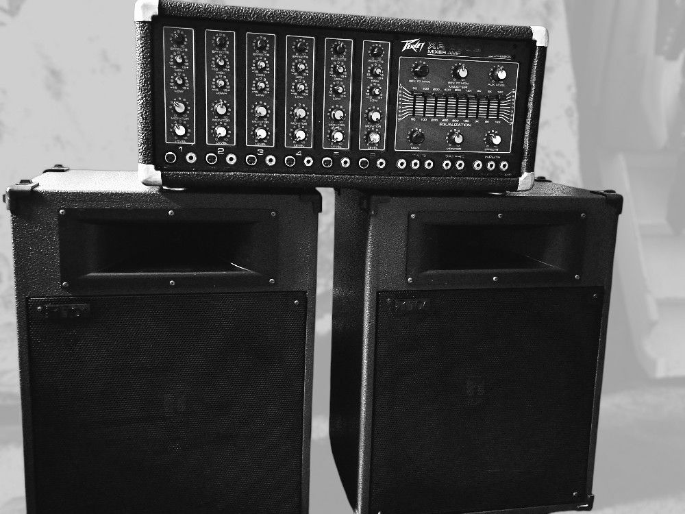 TOA SL-150 Speakers XR-600B Mixer Amp