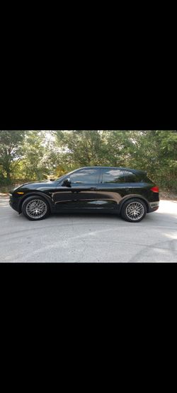 2012 Porsche Cayenne Hybrid