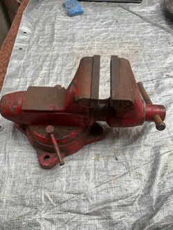 Vice Wilton Red Model 1740 5”in maybe it’s a snap on model check it out