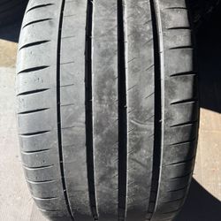295 30 20 Michelin Pilot Sport 4s Tire 