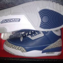 Jordan 3 Retro Midnight Navy Size . NEW