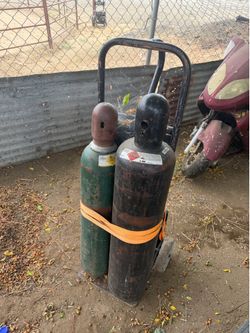 Welding tanks