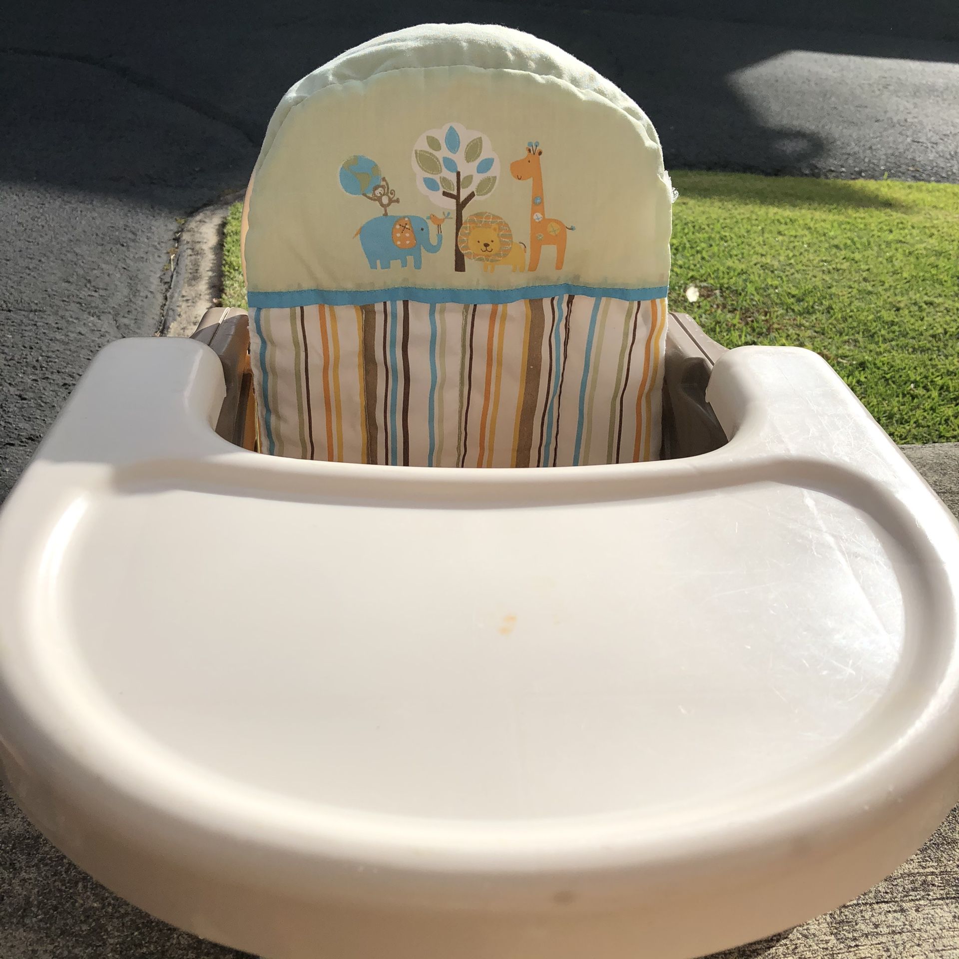 Summer deluxe booster seat