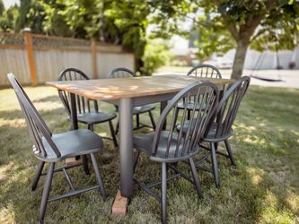 Solid Oak dining table for 6