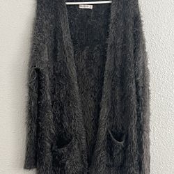 Gray Abercrombie & Fitch fuzzy cardigan sweater in size M/L