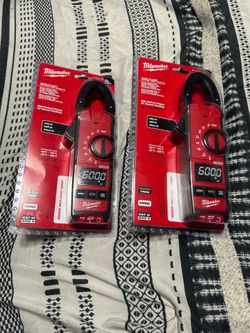 Brand New Milwaukee 2236-20 600A HVAC/R True-RMS Digital Clamp Meter - Factory Sealed