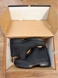 Timberland Nashoba - Size 9.5 Mens