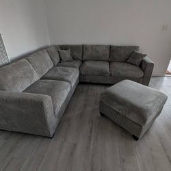 New Gray Corduroy Sectional Couch! Free Delivery 🚚! Free Assembly!