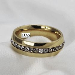 New 18k Yellow Gold Men Wedding Ring 