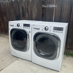 LG Washer And Dryer In Good Working Condition 