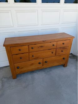 8 Drawer Dresser