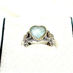 Vintage never wore 18 karat gold & .925 silver ring with authentic diamonds and aquamarine. Size