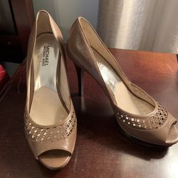 Michael Kors Heels Size 9.5