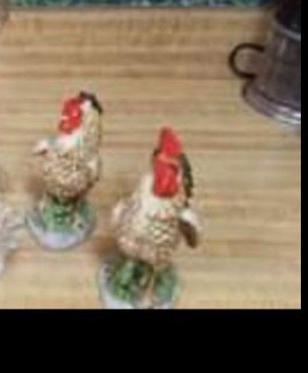 Rooster Figurines Set (Medium Size) (Home Interiors)