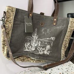 Myra Bag