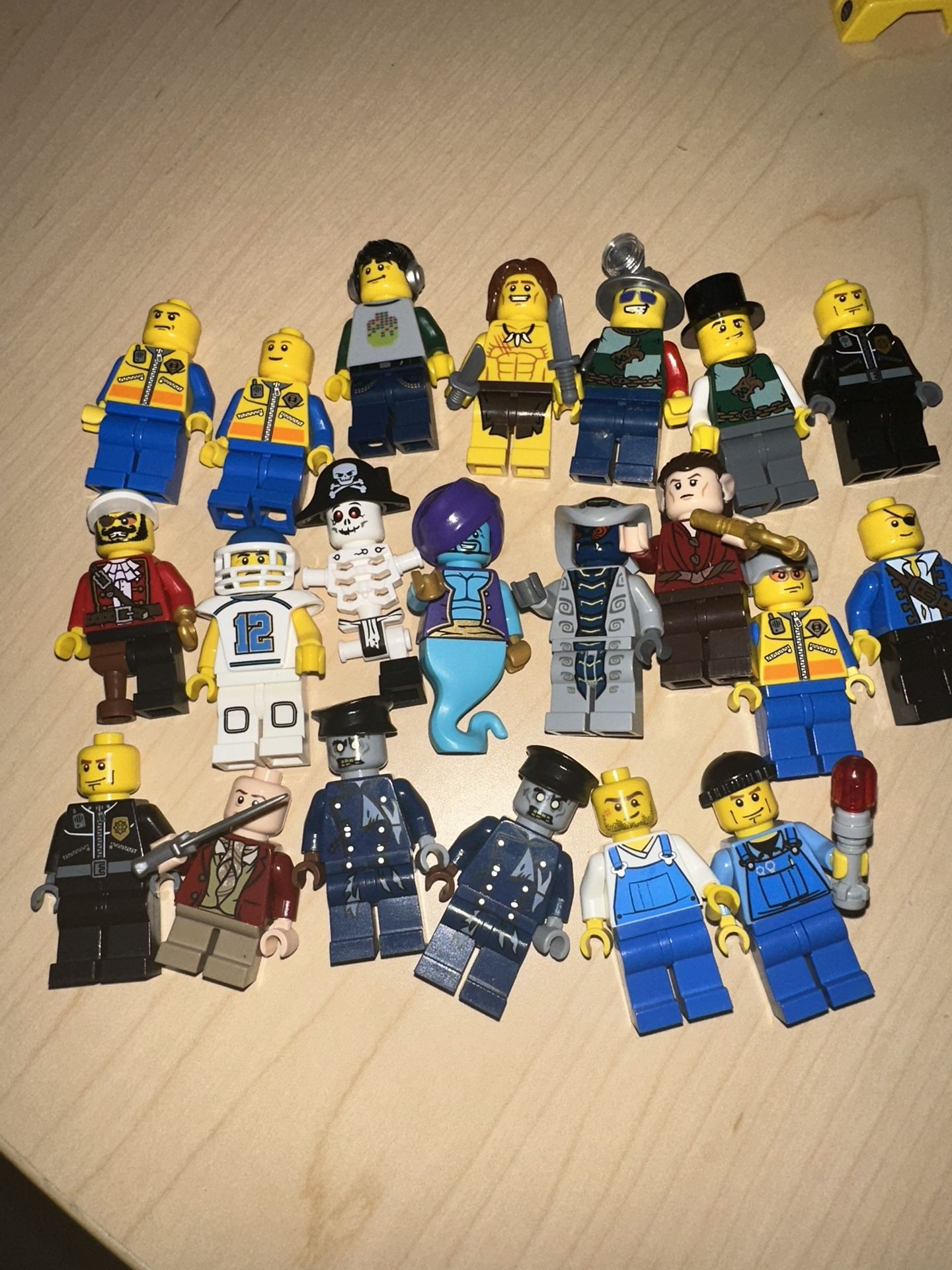 Lego minifigures