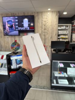 iPhone Air 256GB Factory Unlocked – Phoenix AZ New condition. Clean IMEI. No iCloud. 90-Day Warranty