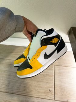 Air Jordan 1 Mid