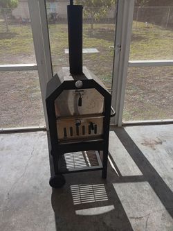 Outdoor oven/pizza oven