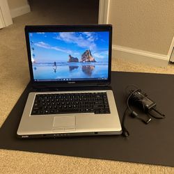 Toshibia Laptop W/Windows 10 Pro & Lifetime Office