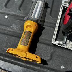 Dewalt Flashlight Circular Saw And Shrug $100