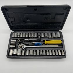 SOCKET 39Pc Metric & Standard SET W/Ratchets