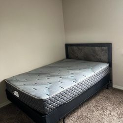 Queen Size Bed Set 