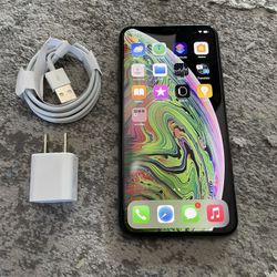 Iphone Xs Max UNLOCKED Great Condition 