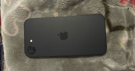 Selling another iPhone 16Se
