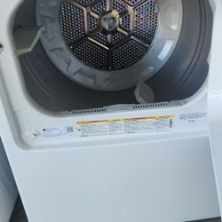 Gas Dryer With Connection Cords