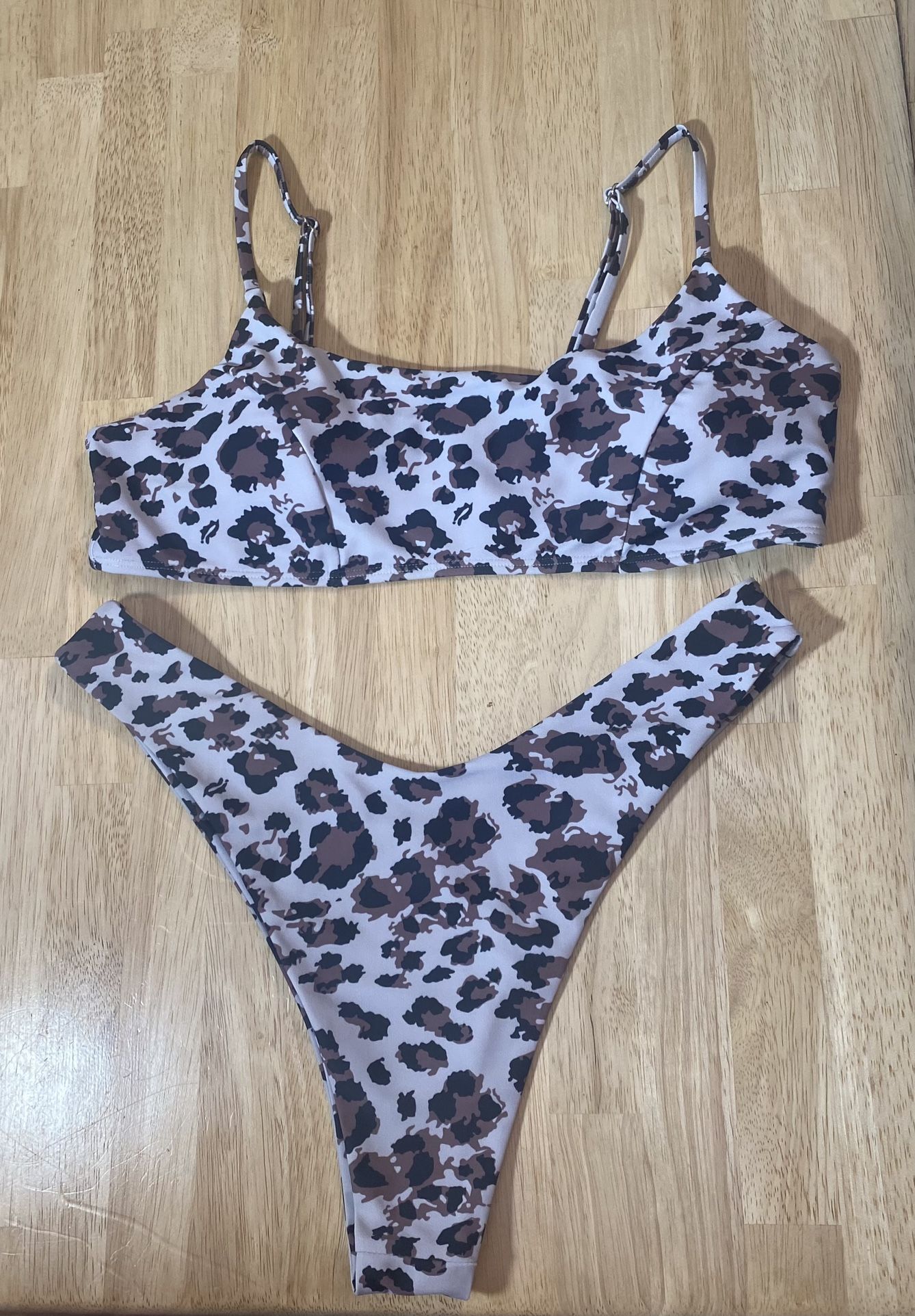 Women’s - Size large - Bikini set