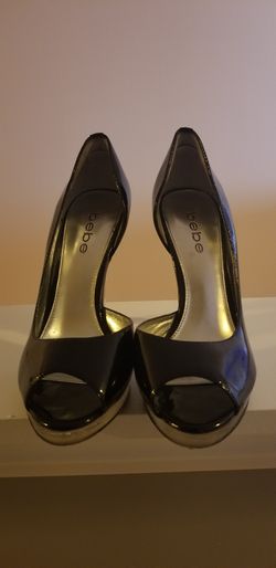 BEBE peep toe clear heel Size 6