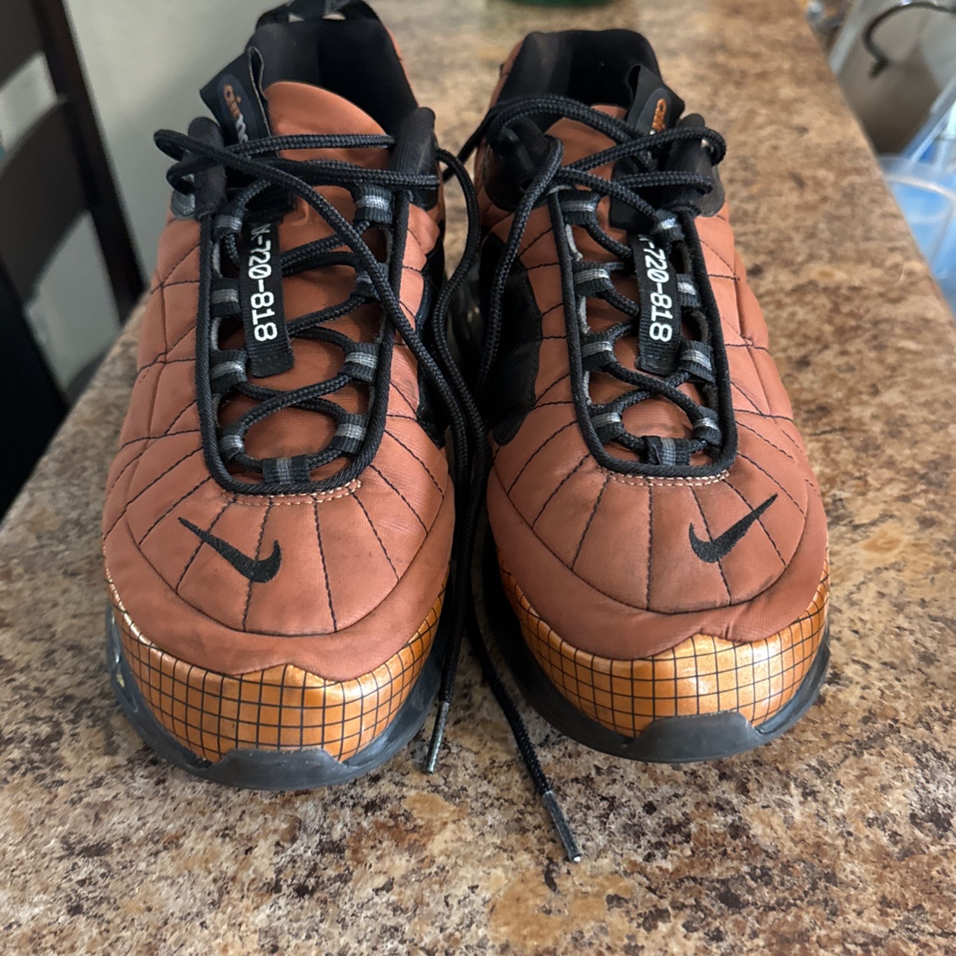 Nike Air Max 720 818 Metallic Copper