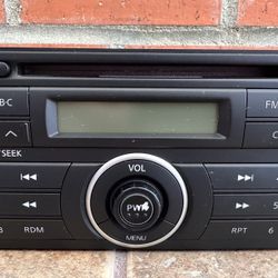 Nissan OEM Radio Receiver