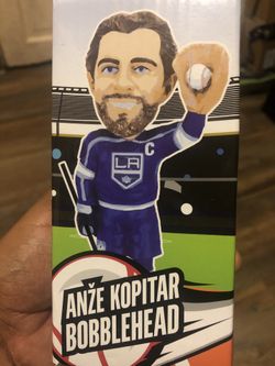 Kings Dodgers night bobblehead