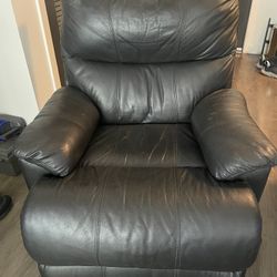 $50 Solid Like-New Armchair Recliner