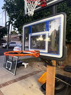 Lifetime basketball hoop
