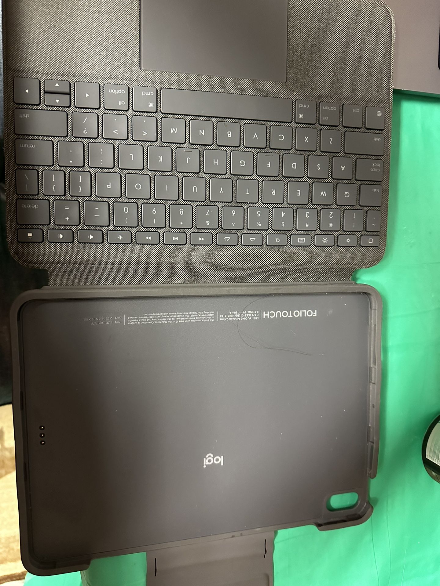 iPad Air 5 Keyboard Case
