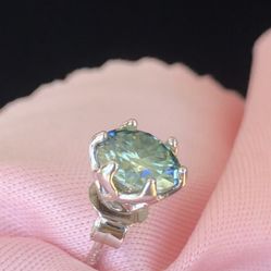 Moissanite VVS1 925 Silver Earrings Green 💎